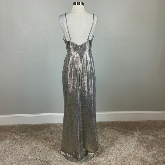 Avery G Light Gold Metallic Evening Gown Size 8 Sleeveless Thigh Slit Formal - Picture 6 of 14